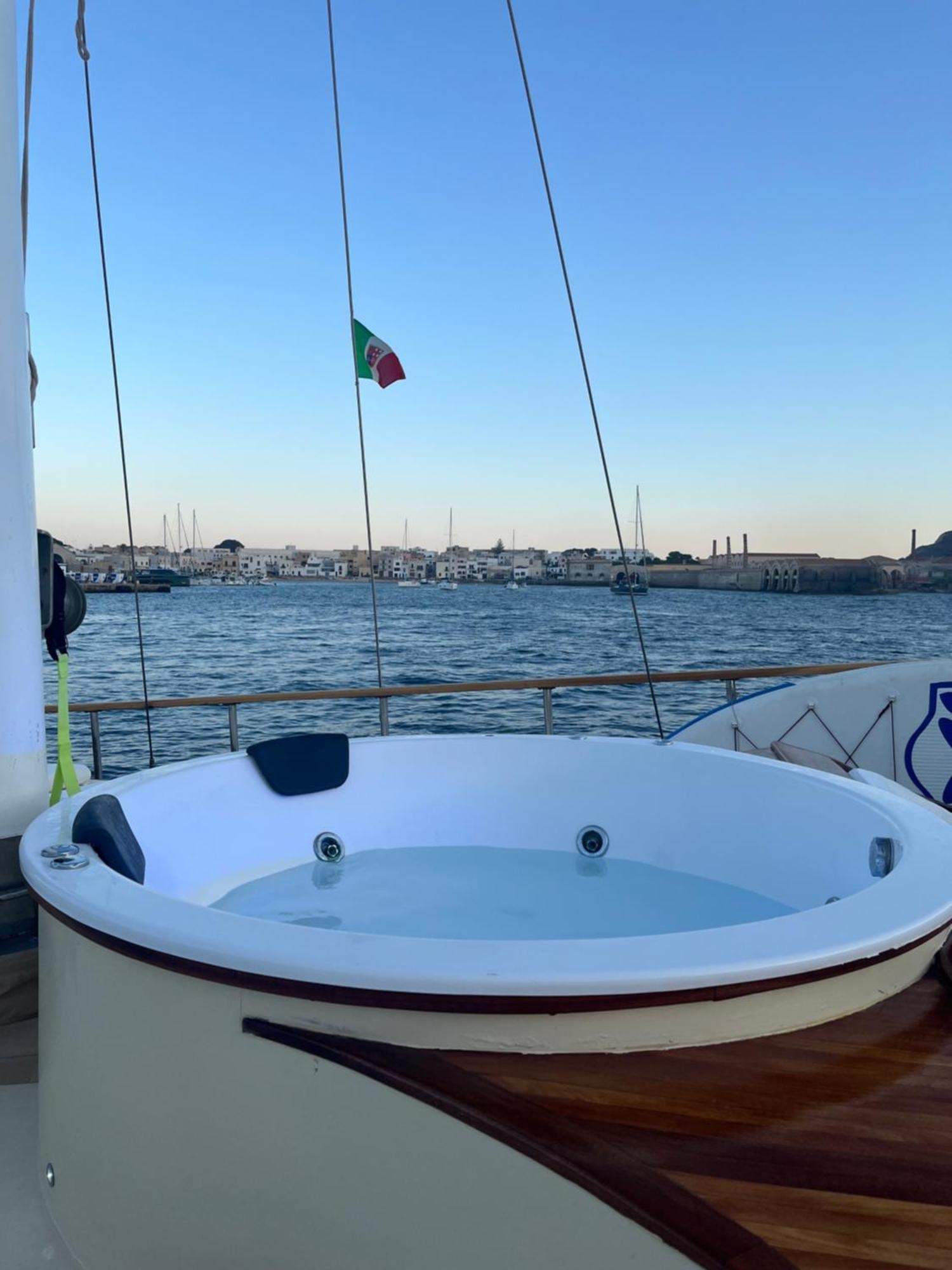 Sicily Sea Charter Hande Capo Galera Hotell Palermo Exteriör bild